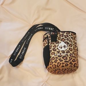 Leopard Classic Hydrojug Sleeve with Strap